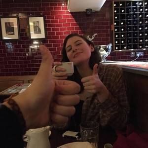 Meet your Posher, Olivia